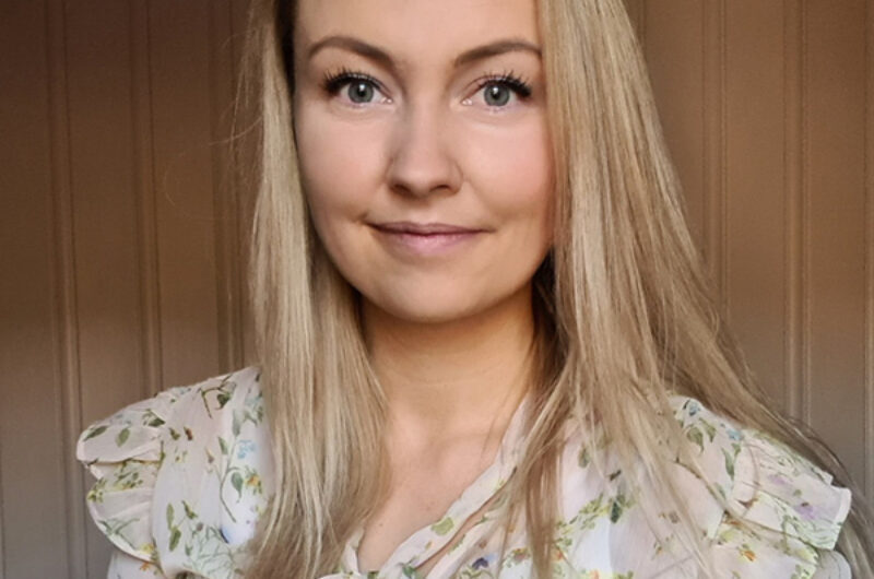stine-600x600